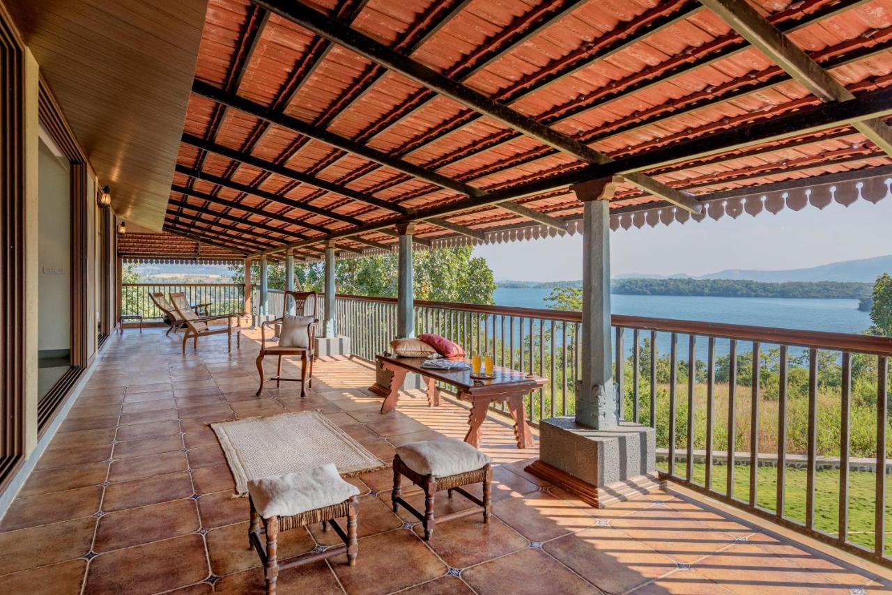 Saffronstays Anantham, Kamshet - Pet-Friendly Lakefront Villa With A Huge Verandah Nethersole Dam 外观 照片